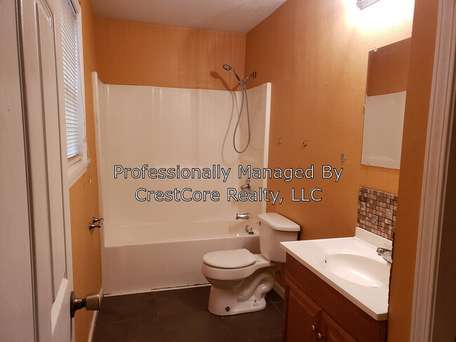Building Photo - 129 Wheatley Dr