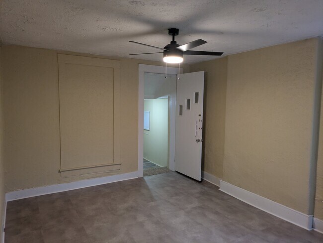 Foto del edificio - 2319 W Muhammad Ali Blvd