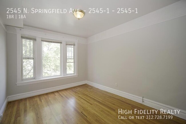 Foto del edificio - 2545 N Springfield Ave