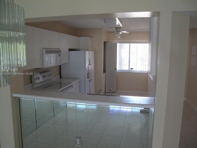 Building Photo - 9511 Weldon Cir
