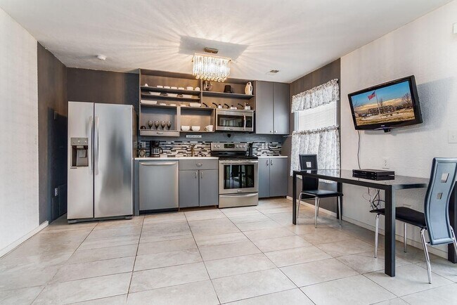 Foto del edificio - Beautiful Unfurnished 1 Bedroom 1 bath Apartment for Rent in Branson, MO