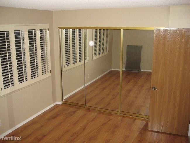 Building Photo - 2 br, 1.5 bath Townhome - 17437 Caminito Baya