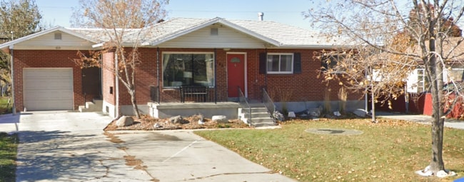 Building Photo - 1489 N 400 W