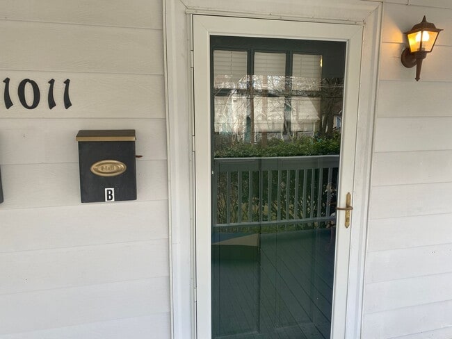 Foto del edificio - Renovated Walltown Duplex - Walk to Duke / 9th St Etc!