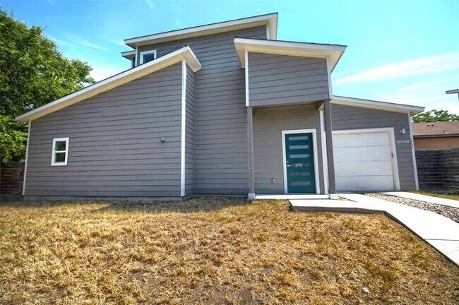 Building Photo - 7600 Carver Ave