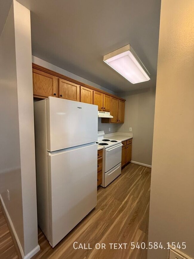 Building Photo - 619 S Colorado St