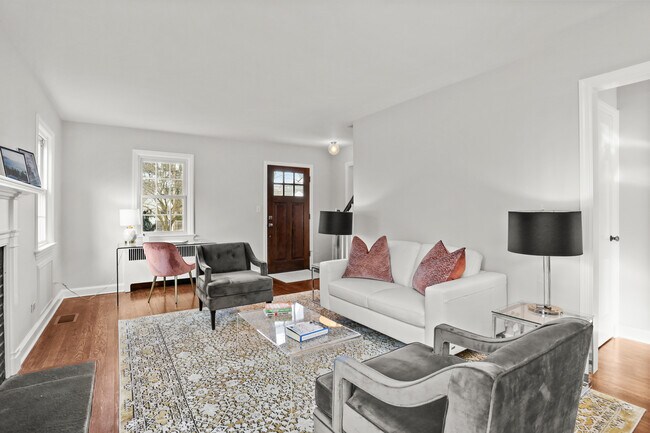 Foto del edificio - 21 Sound Beach Ave