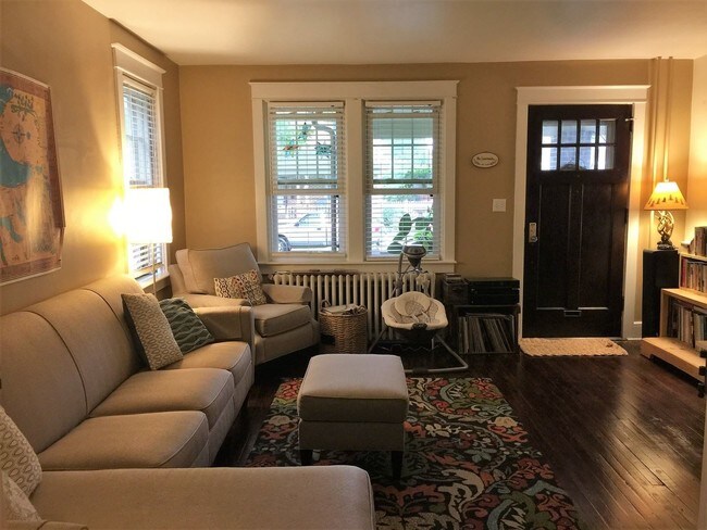 Building Photo - 2 br, 1 bath House - 49 SOUTH PENN STREET
