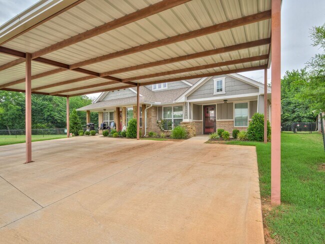 Building Photo - 5700 Campbell Creek Dr