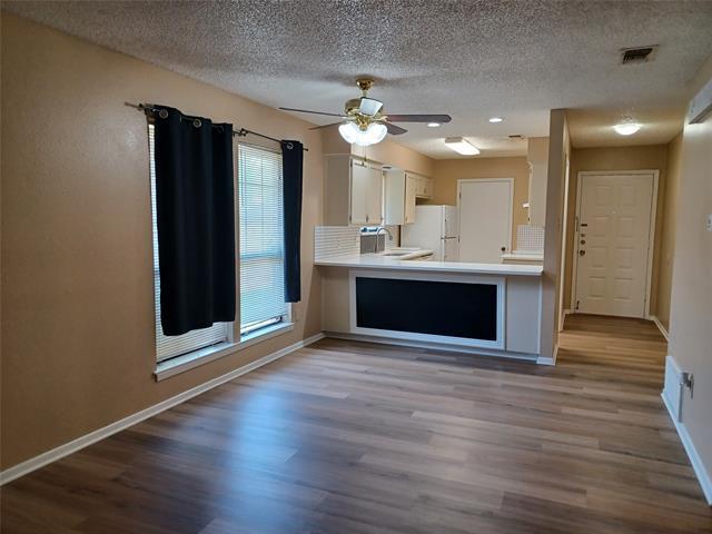 Building Photo - 2401 Monte Carlo Dr