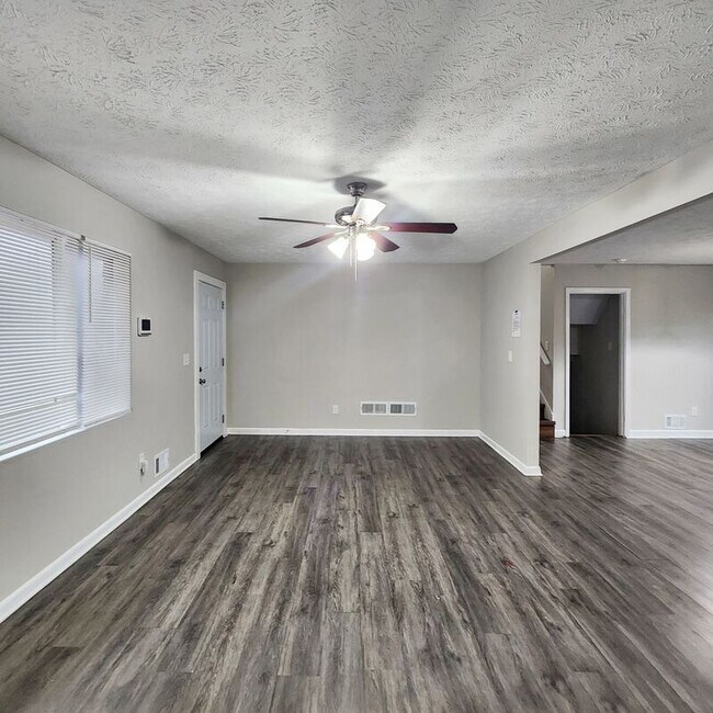 Foto del edificio - 193 W Canterbury Dr