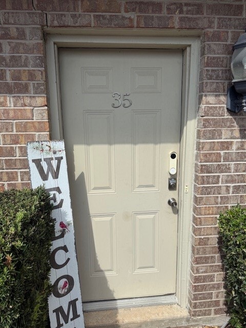 Building Photo - 6111 Beverly Hill St