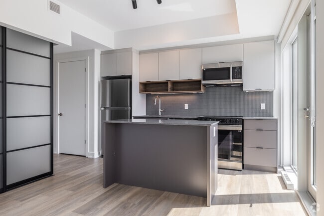 Interior Photo - Maison Riverain