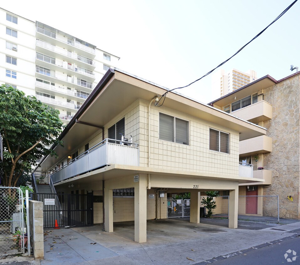 Primary Photo - 221 Kapuni St