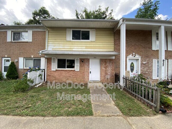 Building Photo - 924 Anvil Road