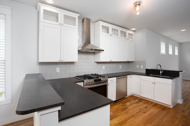 Building Photo - Downtown Durham Oasis! - Three Bedroom Home With Truly Unique Entire Top Floor Primary Suite