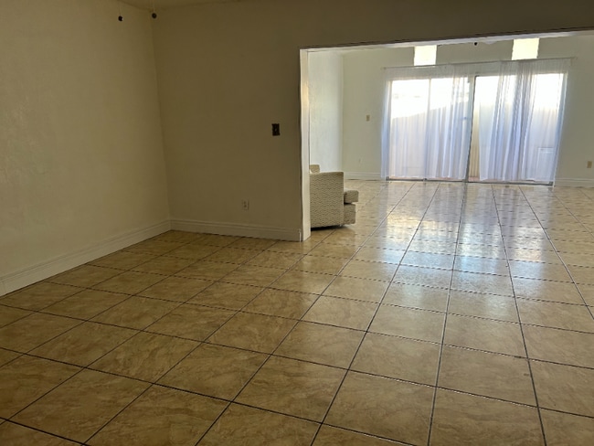 Building Photo - 6955 W 2nd Ln