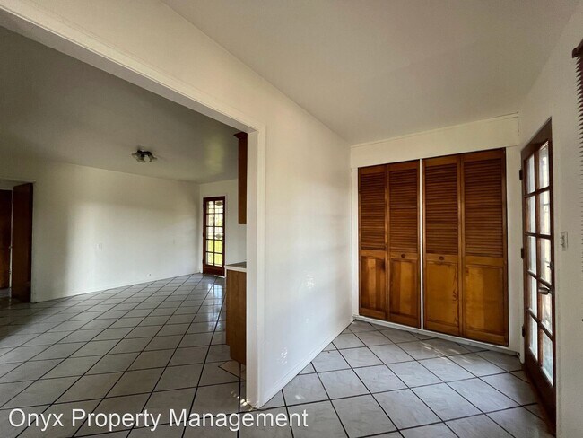 Building Photo - 3 br, 1 bath House - 311 1/2 Sycamore Road
