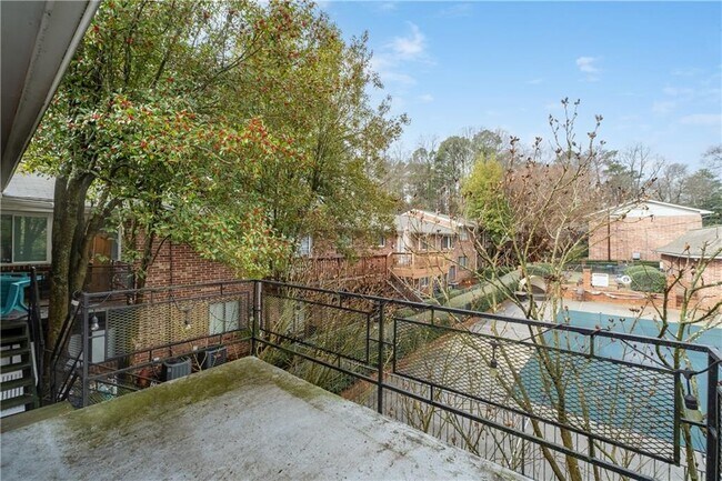 Foto del edificio - 4266 Roswell Rd NE