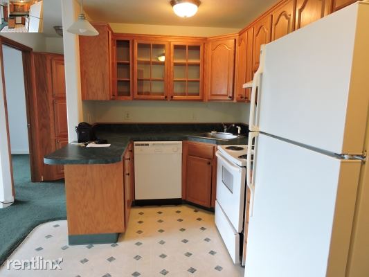 Primary Photo - 3400 Eureka St