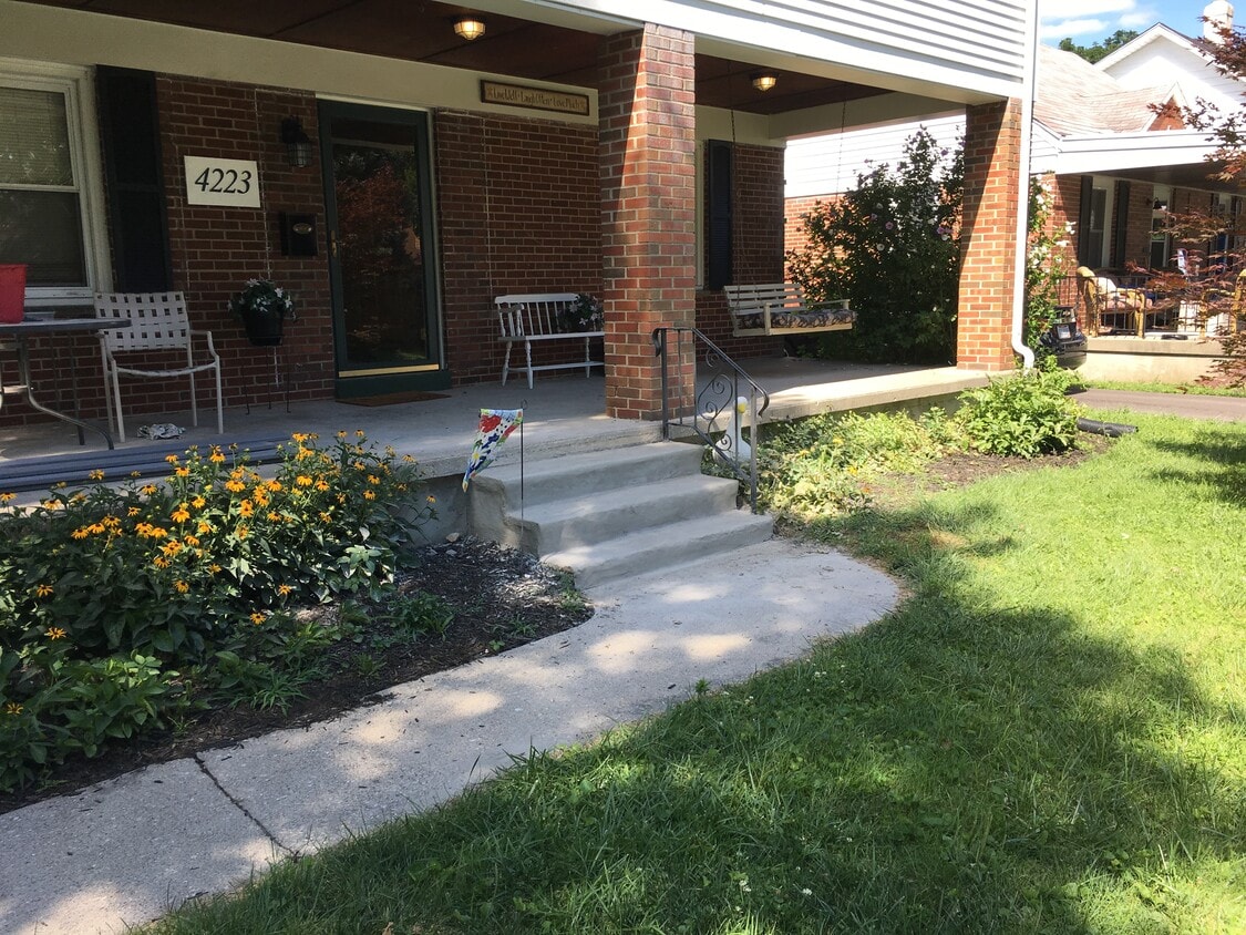 Front porch - 4223 Cleveland Ave