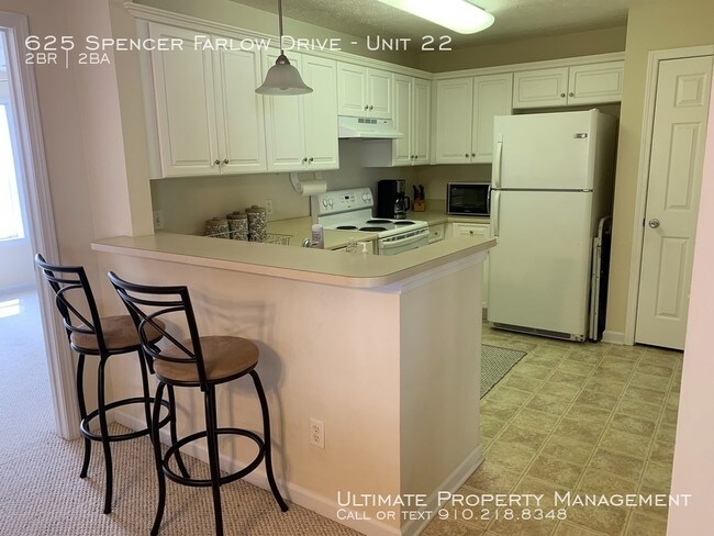 Foto del edificio - 625 Spencer-Farlow Dr