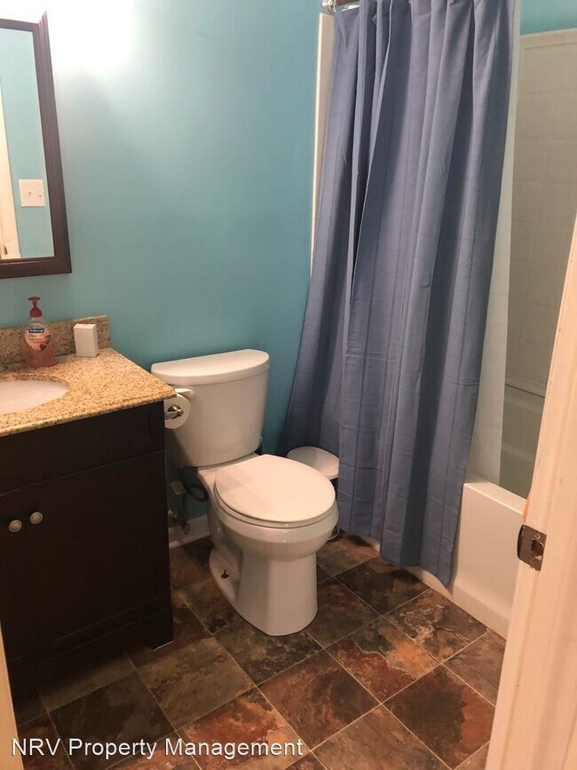 Foto del edificio - 3 br, 3 bath House - 950 Cambria Street NW