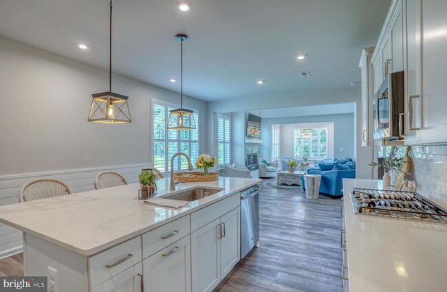 Building Photo - 33163 Oyster Cove Dr