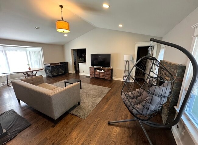 Foto del edificio - 3815 Bell St