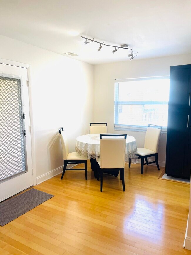 Foto del edificio - 509 Capri K