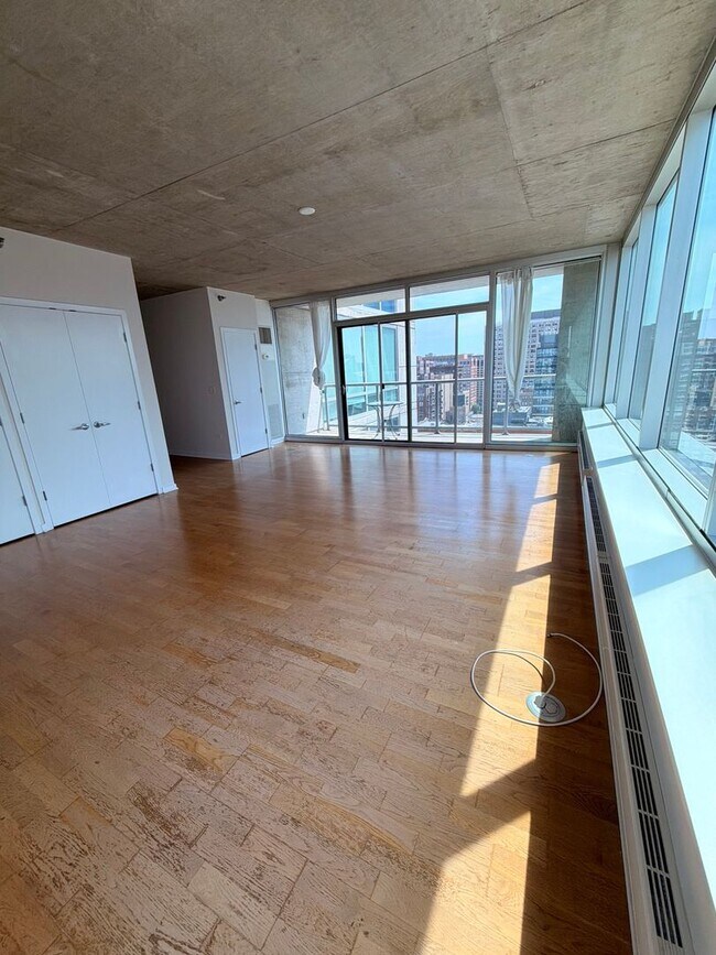 Foto del edificio - 611 S Wells St