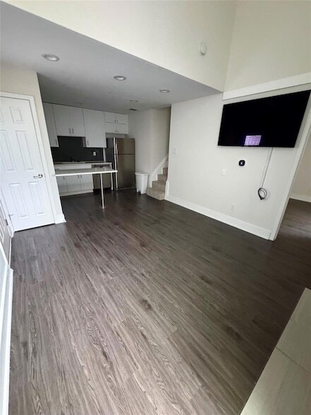 Foto del edificio - 935 La Posada Dr