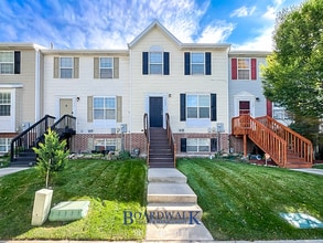 Building Photo - 2818 Archmore Ct