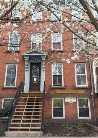 Primary Photo - 34 Trumbull St