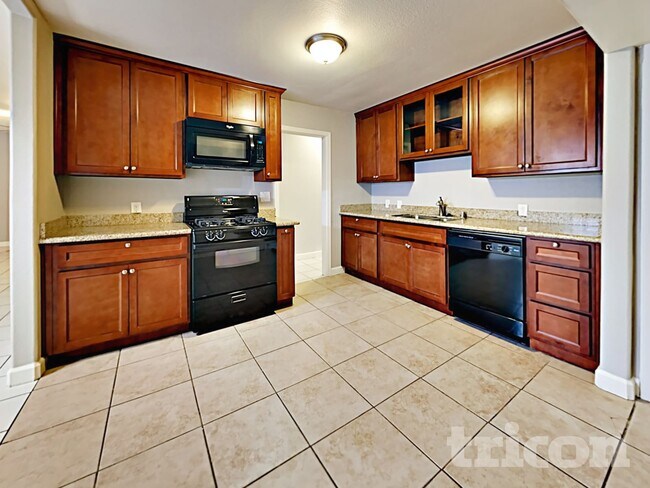 Foto del edificio - 684 Brown Ave