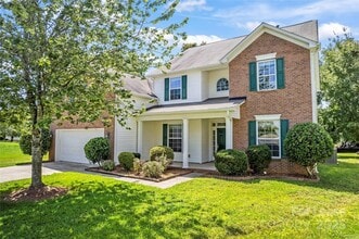 Building Photo - 2003 Red Carpet Ct