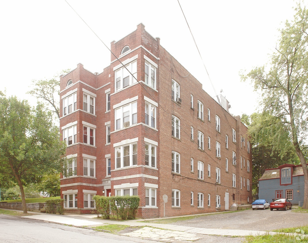 24 Barclay St, Poughkeepsie, NY 12601 Apartments 24 Barclay St