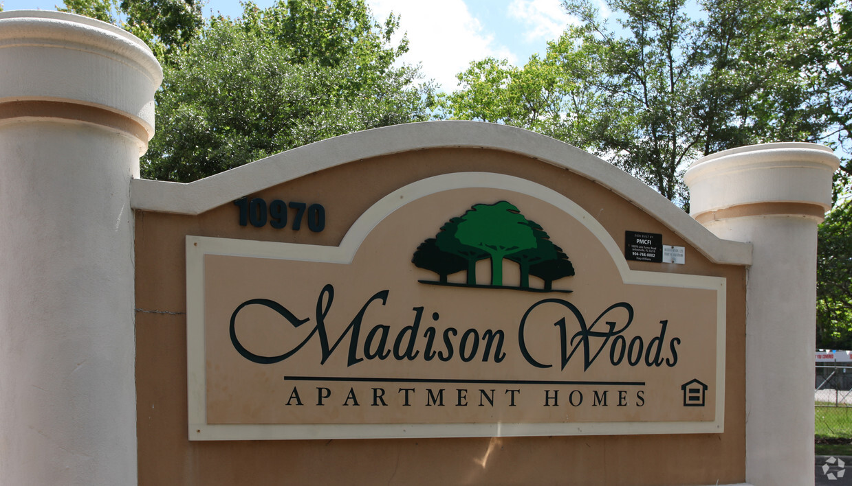 Foto del edificio - Madison Woods Apartments