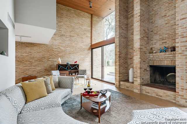 Foto del edificio - 203 S Manton Ln