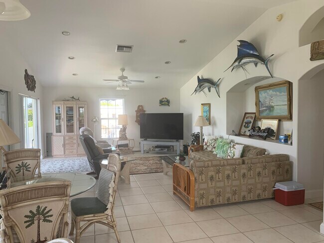Building Photo - 66 Coco Plum Dr