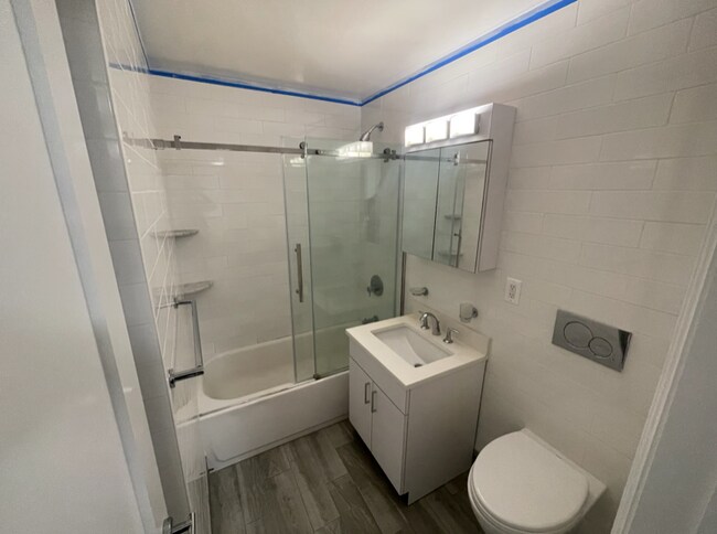 Foto del edificio - 409 E 56th St
