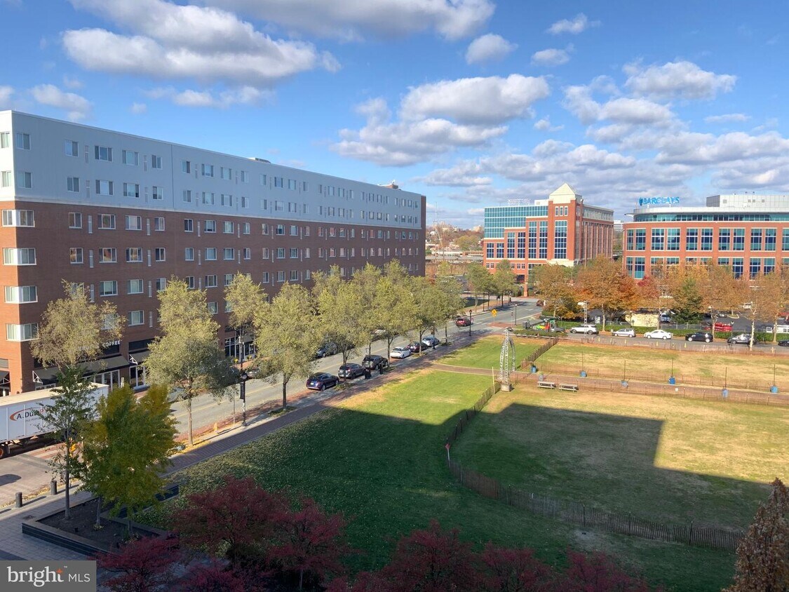 530 Harlan Blvd Unit H501, Wilmington, DE 19801 Room for Rent in