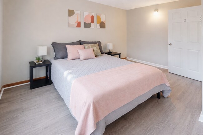 Foto del edificio - 6342 Forester Way