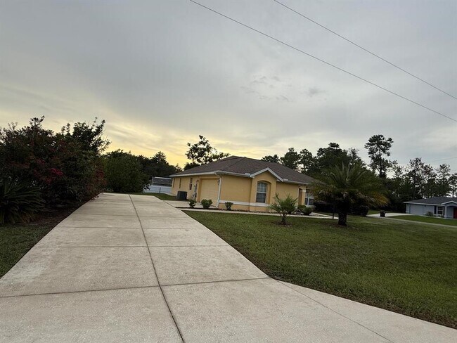 Foto del edificio - 12814 SW 51st Ave