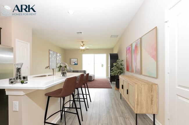 Foto del edificio - 1723 Party Pl