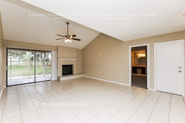 Foto del edificio - 1403 Live Oak Ct