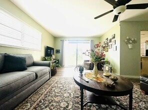 Building Photo - 2500 SW 81st Ave
