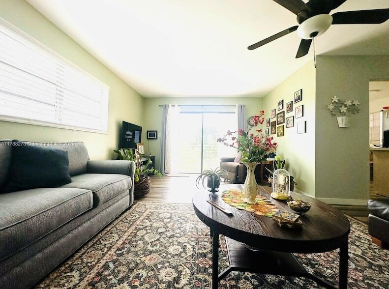 Foto principal - 2500 SW 81st Ave