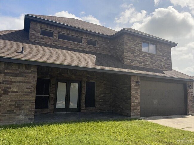 Foto del edificio - 2438 E 5th St