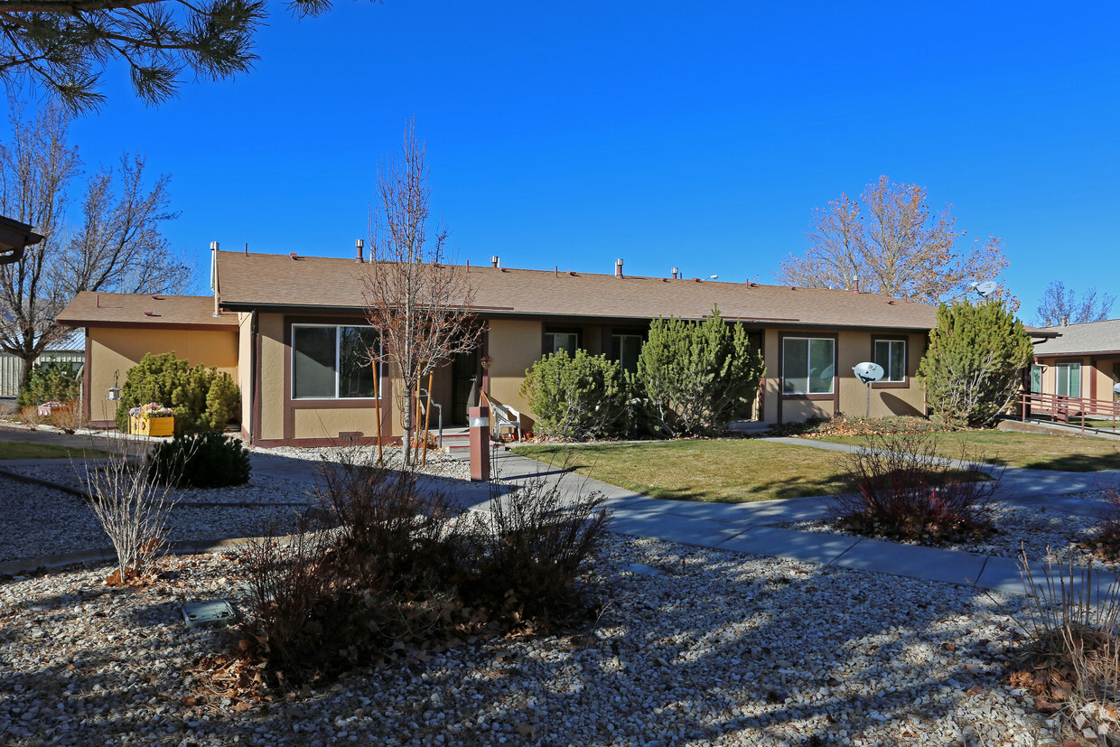 Foto del edificio - Yerington Manor Apartments